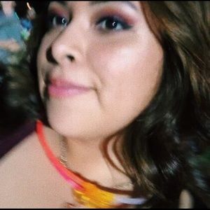 Meet your Posher, Aly